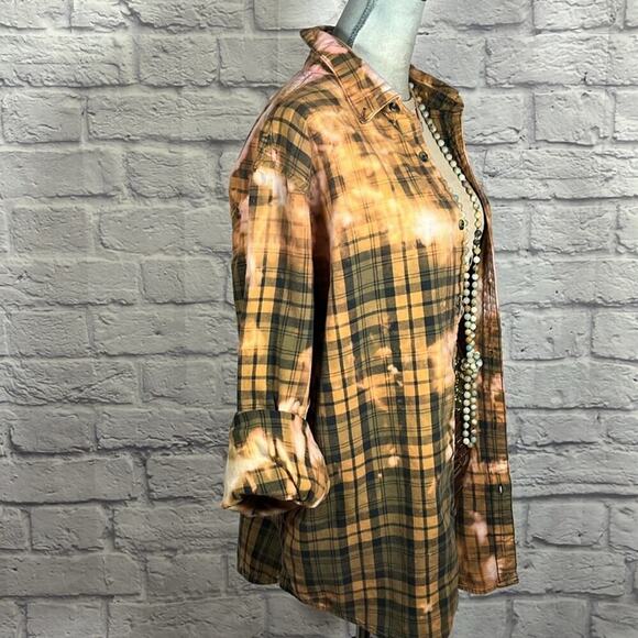 Reworked/upcycled flannel shirt - Picture 2 of 7